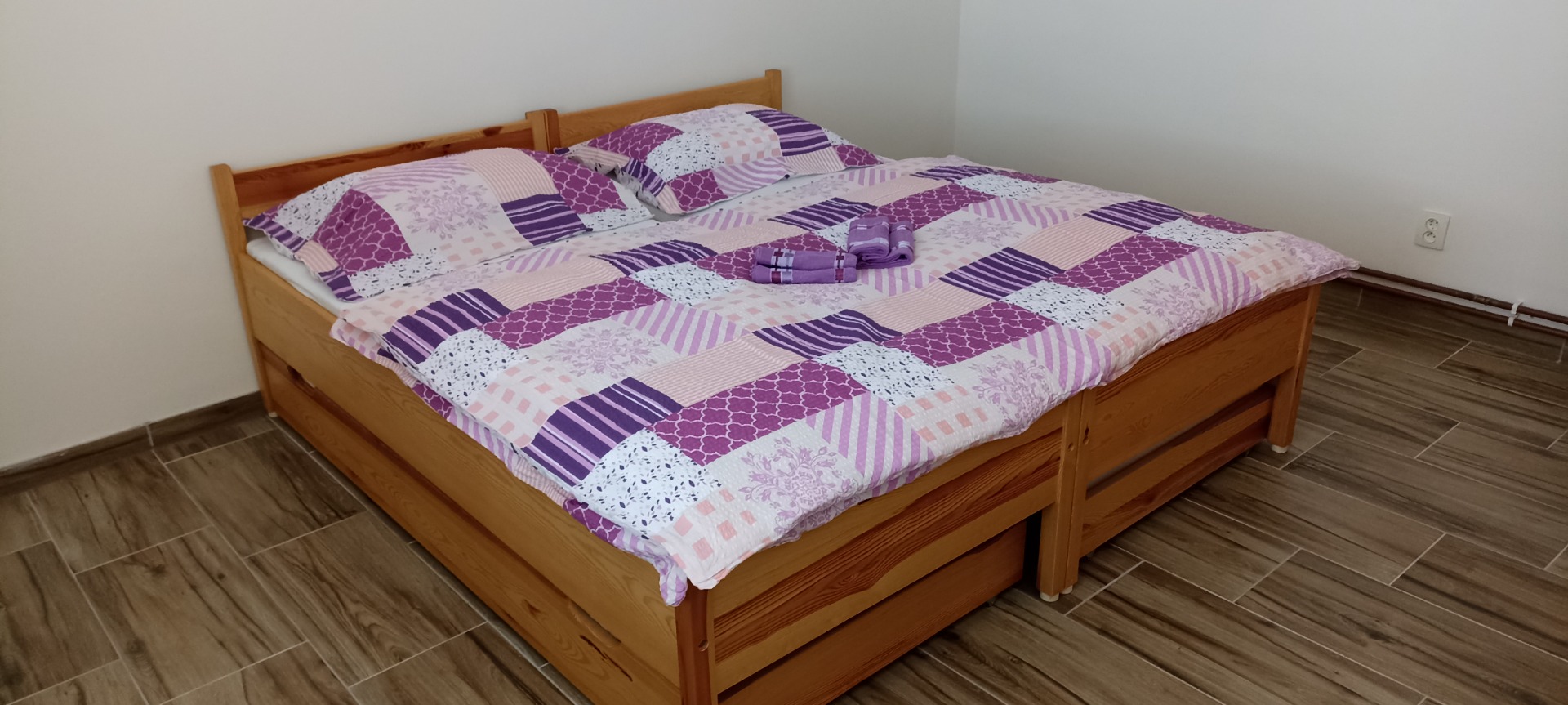 Pokoj č.3 (2lůžka+2přistýlky)