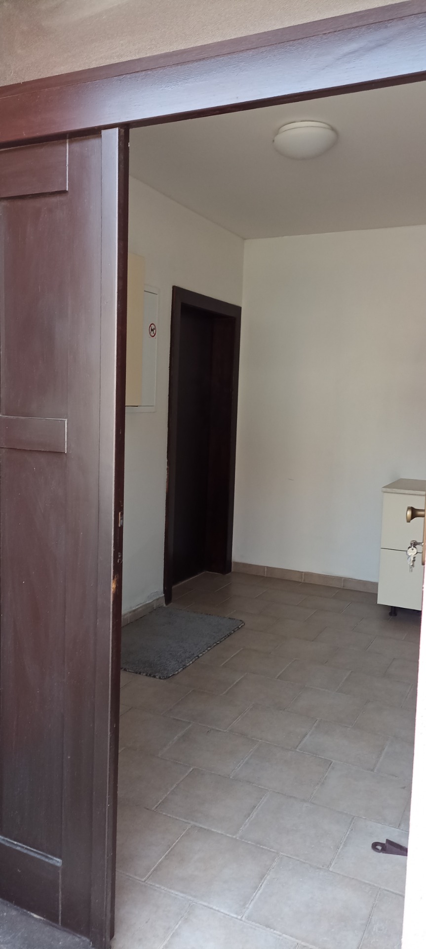 Velká chodba k uložení kol nebo kočárku